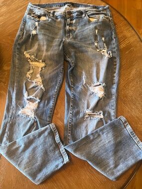 Judy Blue Light Blue Distressed Straight Leg Jeans. Boyfriend Fit.